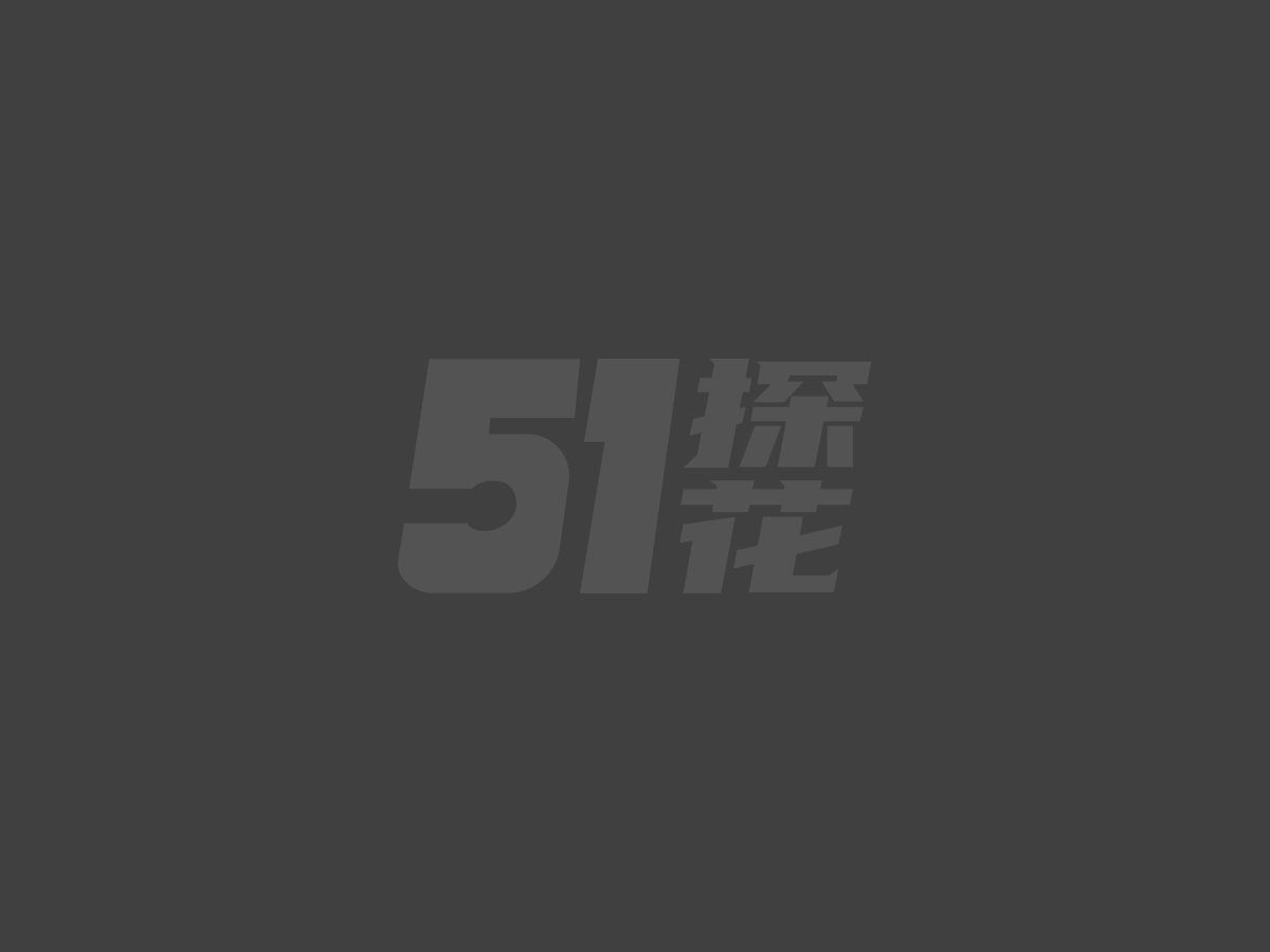 羊咩咩白丝袜带户外被抱起浴缸里肉搏1